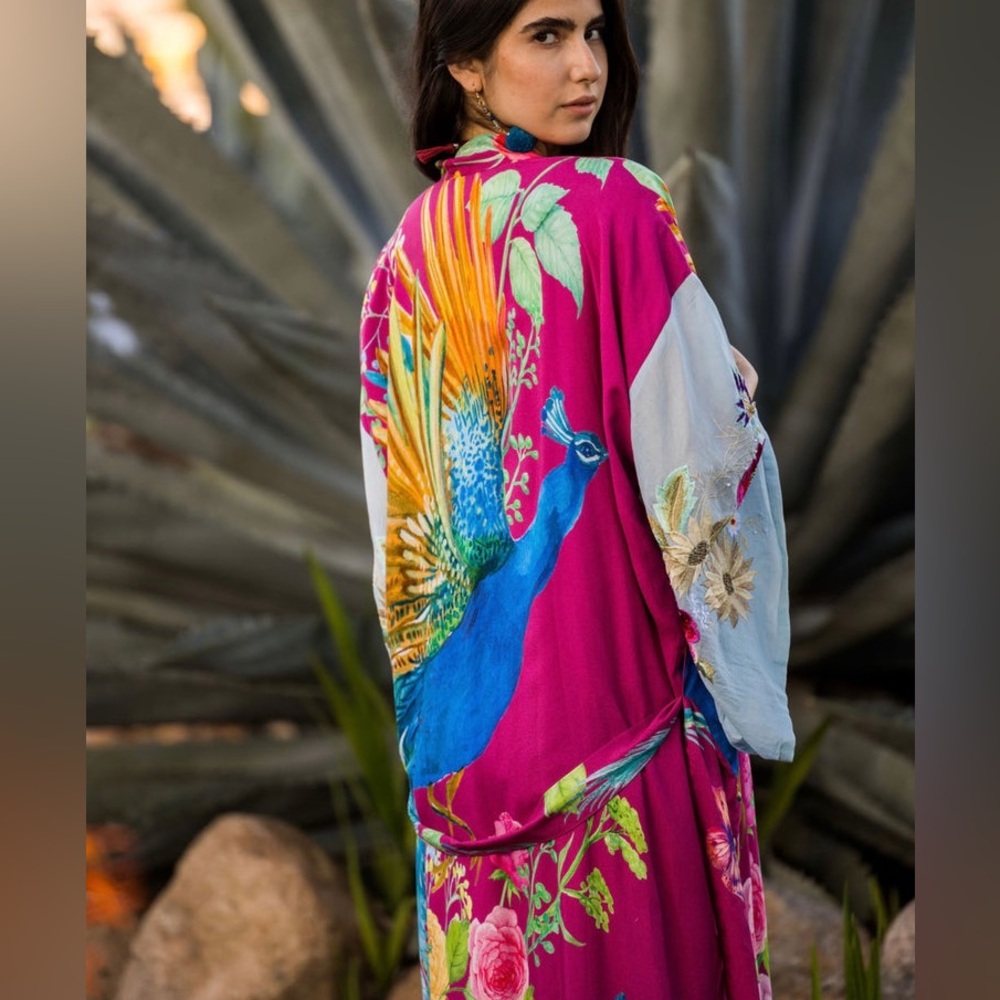 Aratta Silent Journey Kimono Robe Peacock Floral Print pearl embroidered Small - Picture 2 of 16